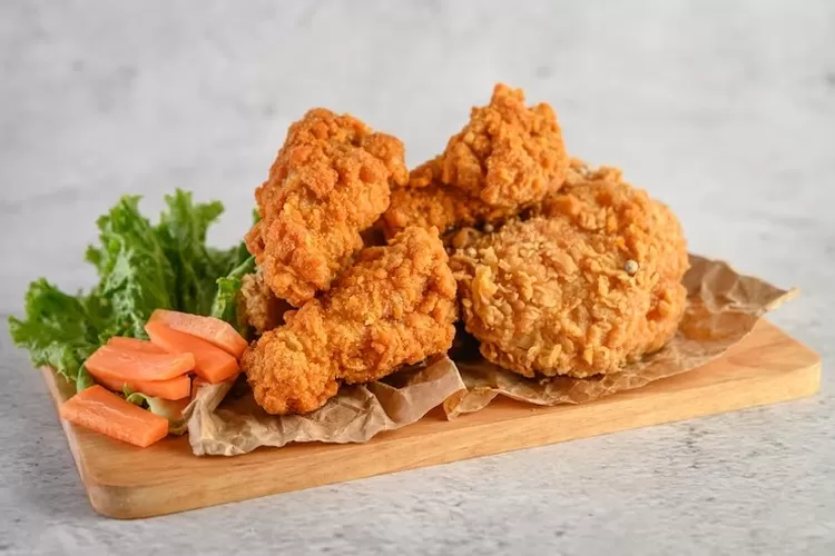 Ayam Kremes Legendaris: Rahasia Rasa yang Menggoda di Jantung Cilacap